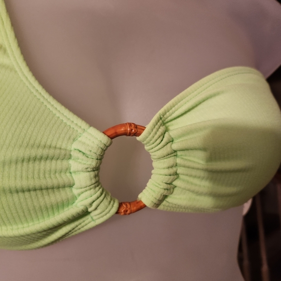 Haute Bikini Swimsuit  (NWT) Size Large - Picture 5 of 9